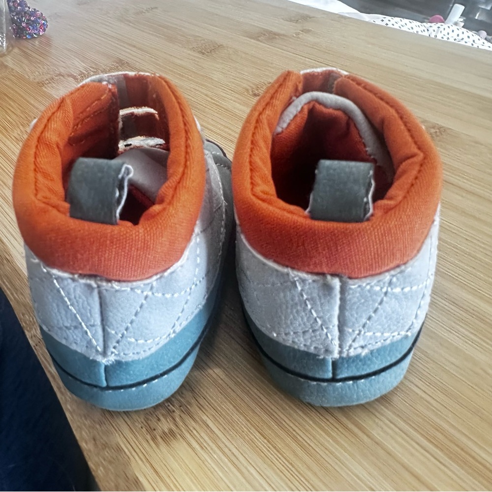 Carter’s Green, Tan and Orange Kids Booties Boots Shoes - Picture 5 of 7